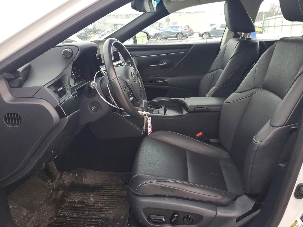 2024 LEXUS ES 300H BASE photo 7