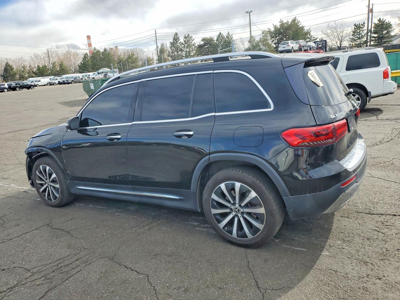2020 MERCEDES-BENZ GLB 250 4MATIC photo 4
