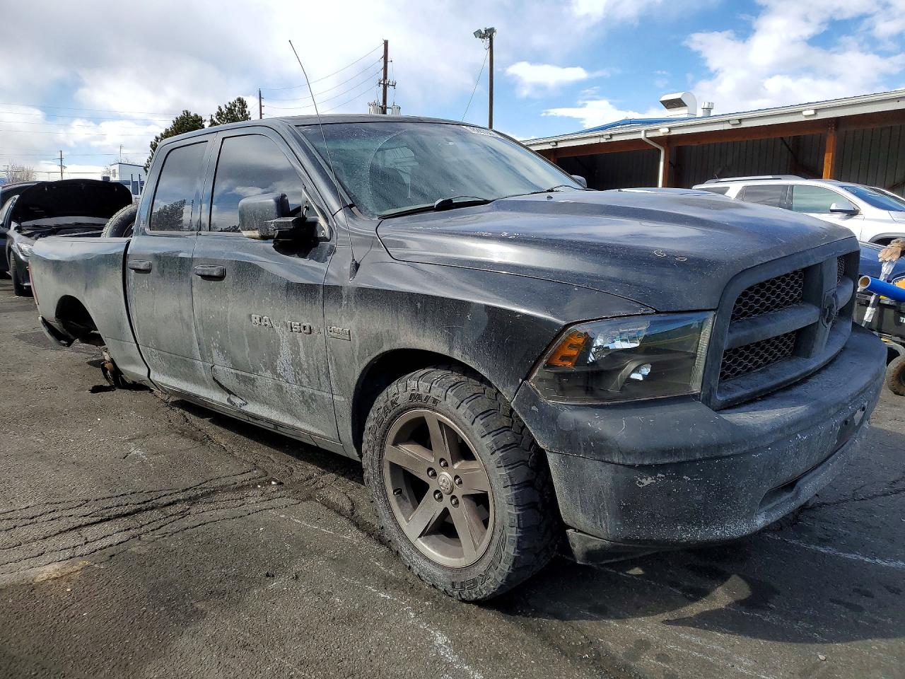 2011 DODGE RAM 1500 photo 4