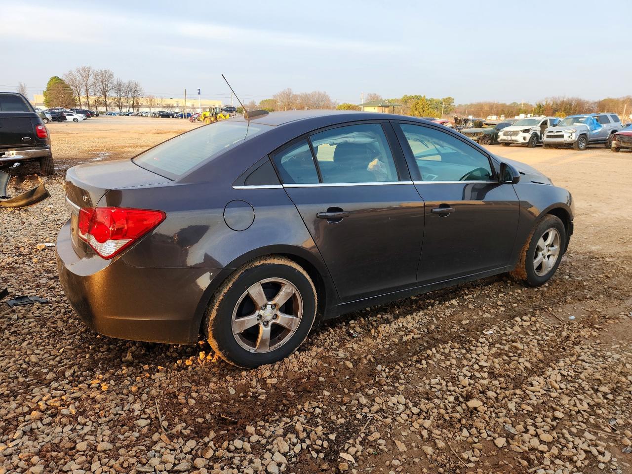 2016 CHEVROLET CRUZE LIMITED LT photo 3