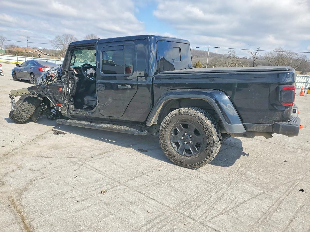 2021 JEEP GLADIATOR MOJAVE photo 2