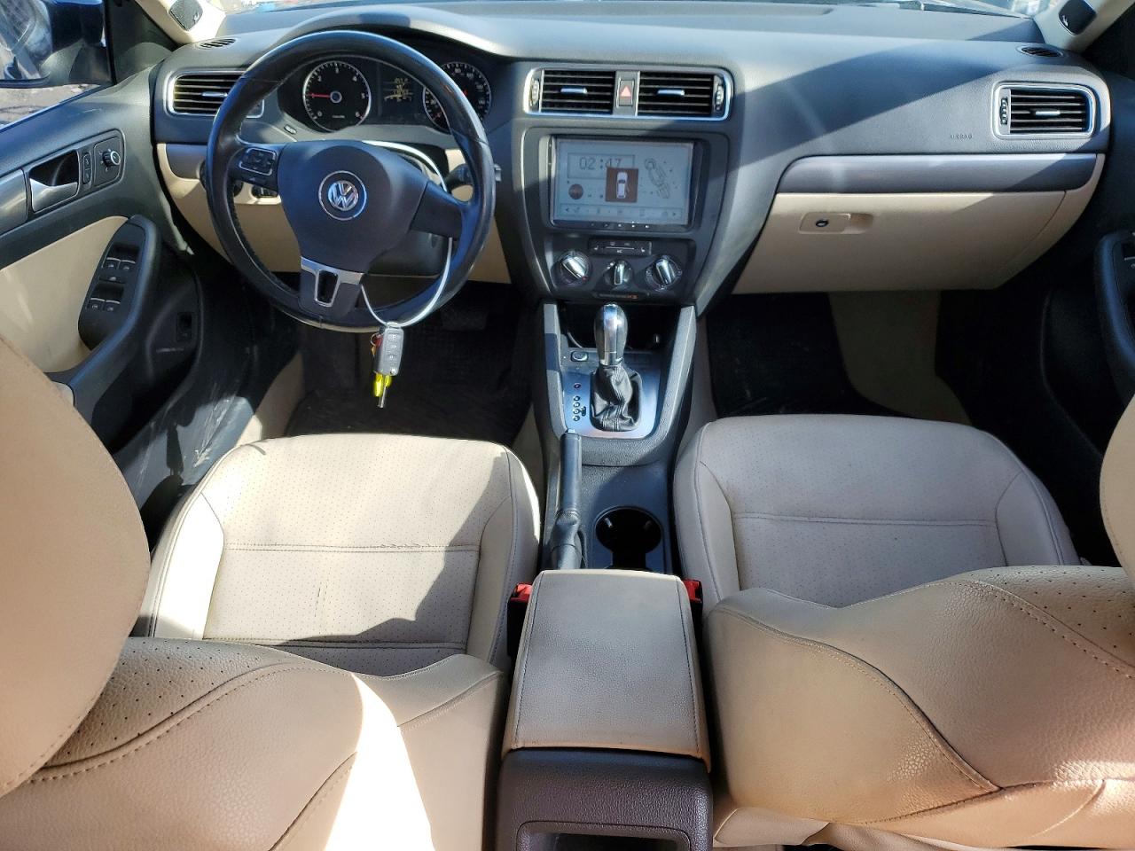 2014 VOLKSWAGEN JETTA TDI photo 8