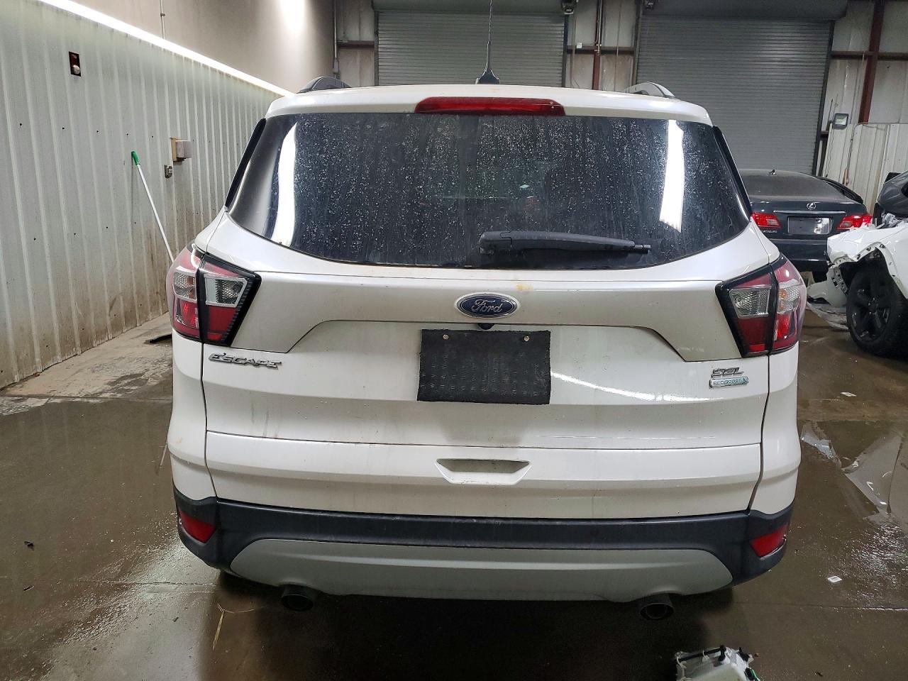 2018 FORD ESCAPE SEL photo 16