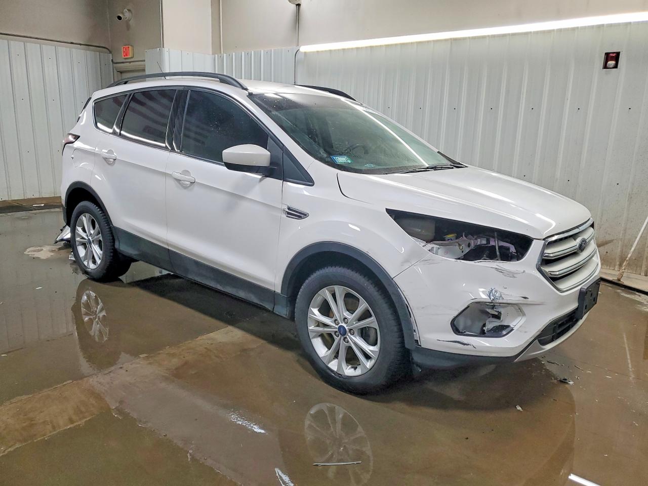 2018 FORD ESCAPE SEL photo 10