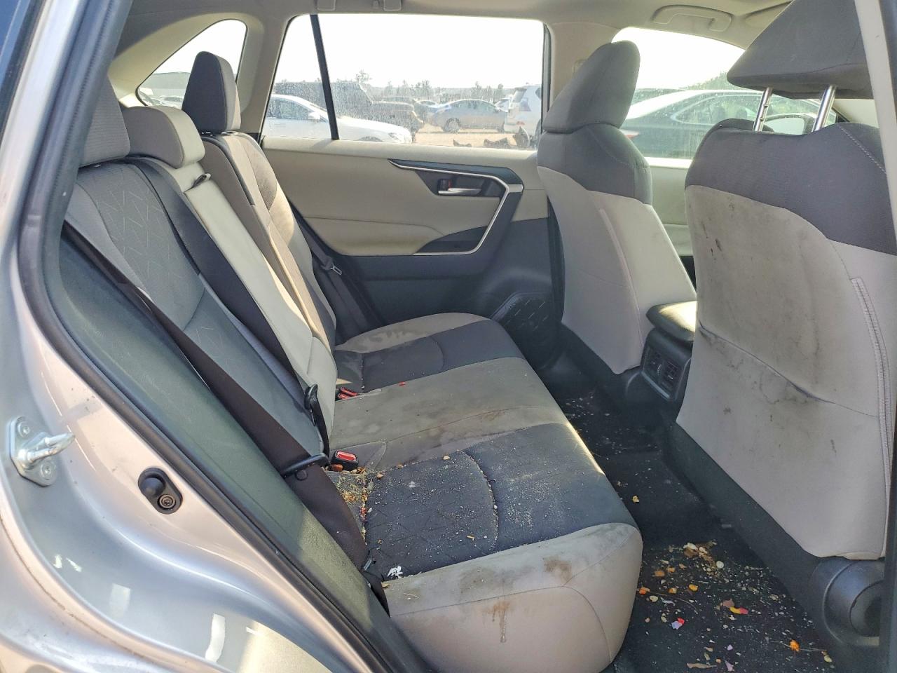 2019 TOYOTA RAV4 XLE photo 11