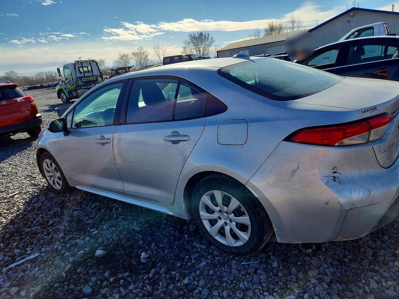 2024 TOYOTA COROLLA LE photo 3
