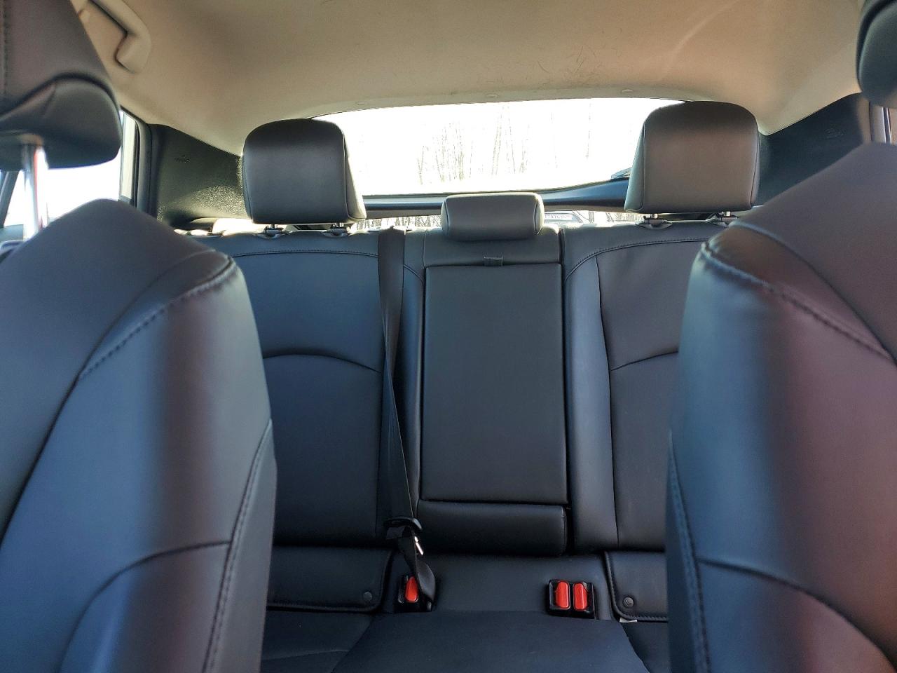 2019 TOYOTA PRIUS XLE AWD-E photo 10