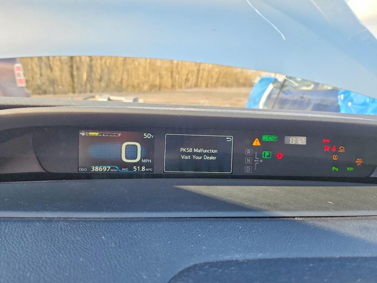 2019 TOYOTA PRIUS XLE AWD-E photo 9