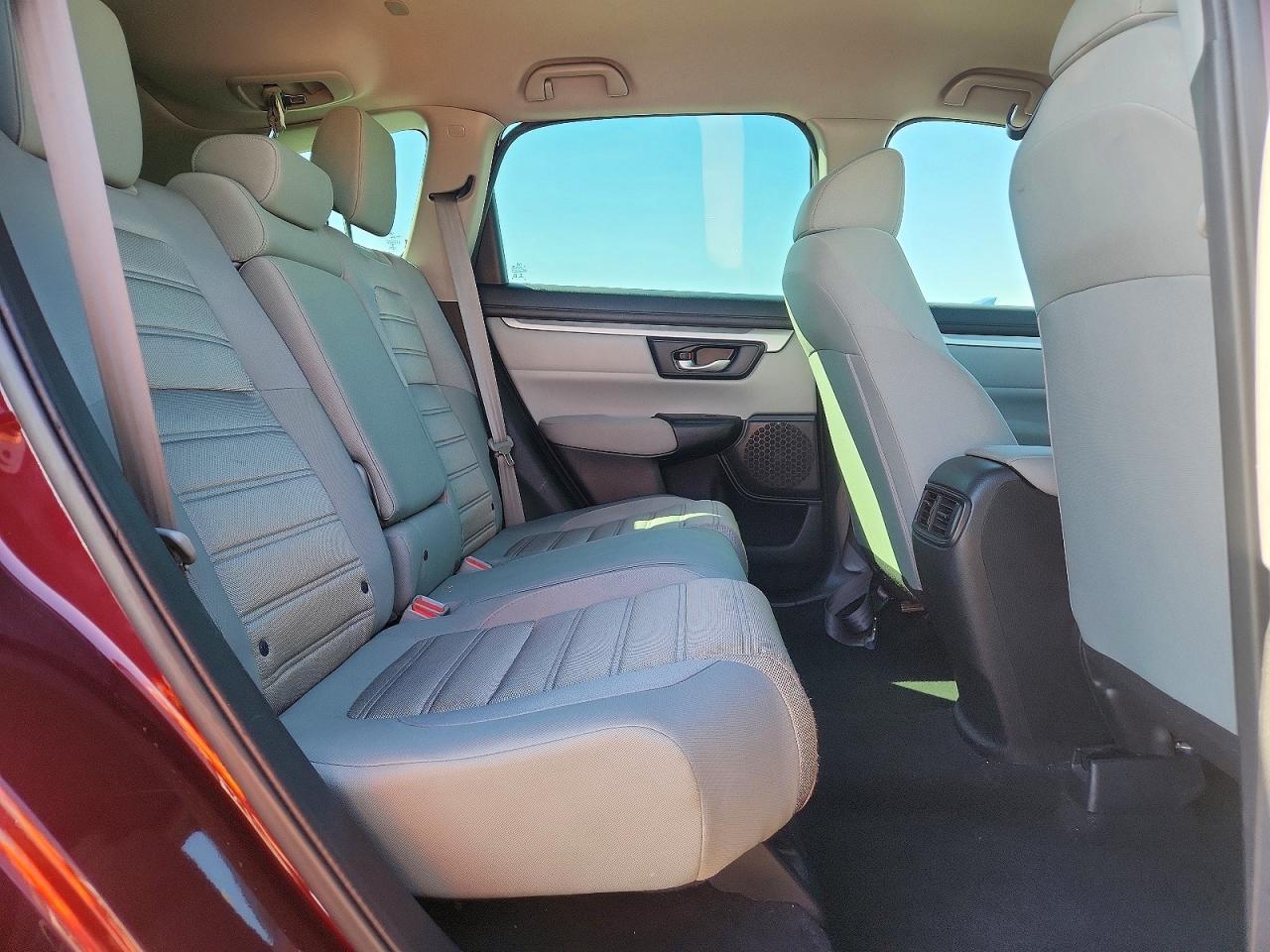 2017 HONDA CR-V LX photo 21