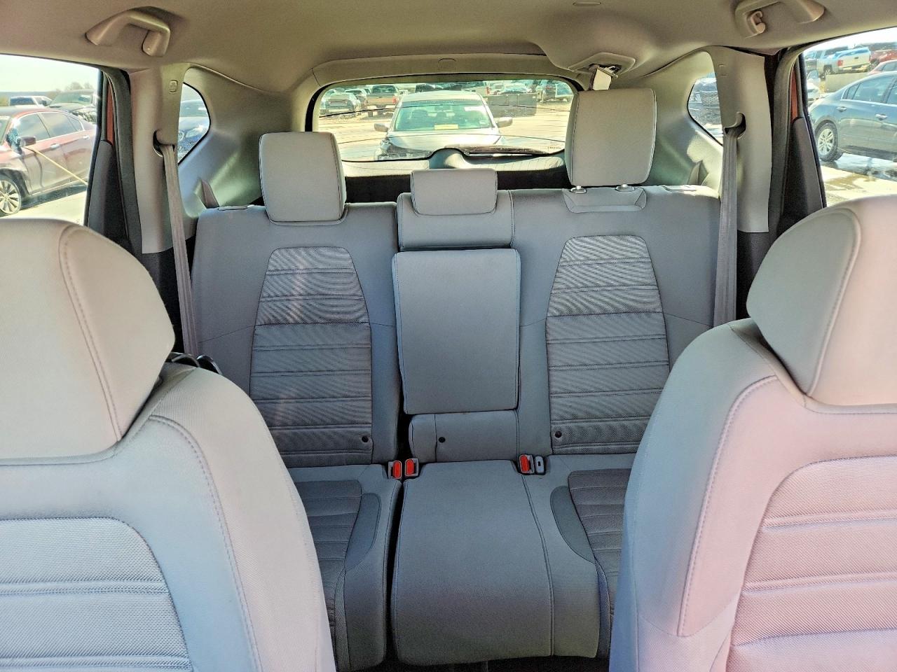 2017 HONDA CR-V LX photo 19