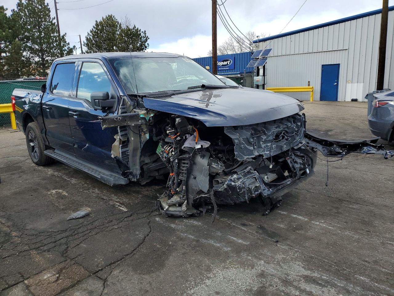 2025 FORD F150 LIGHTNING XLT photo 4