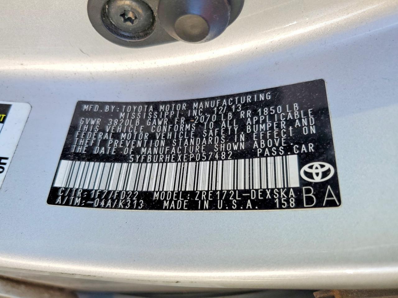 2014 TOYOTA COROLLA L photo 12