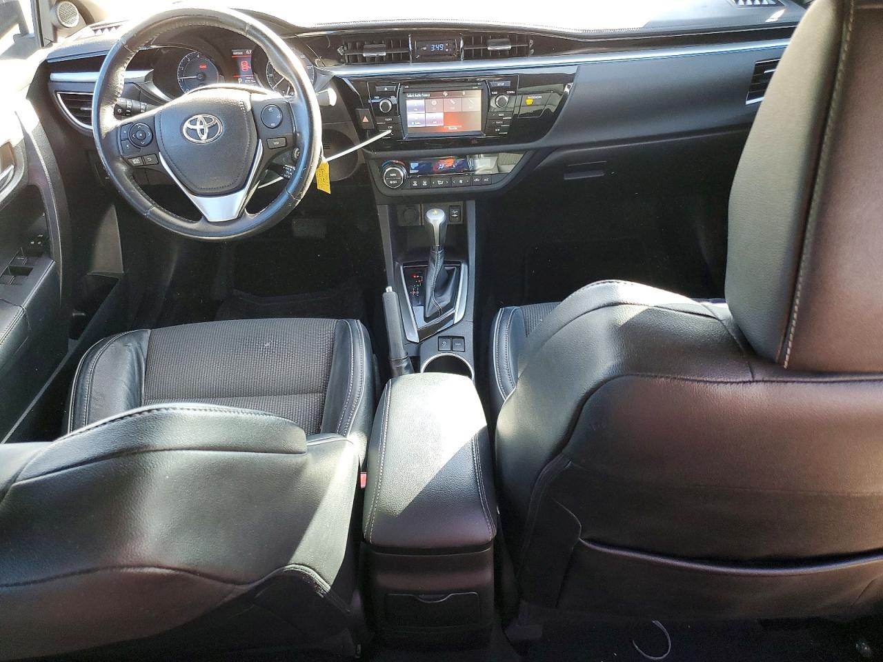 2014 TOYOTA COROLLA L photo 8