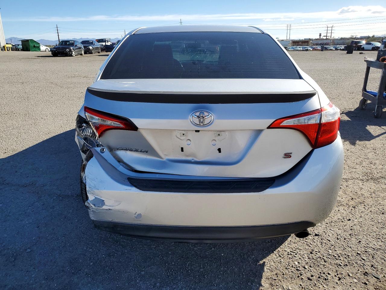 2014 TOYOTA COROLLA L photo 6