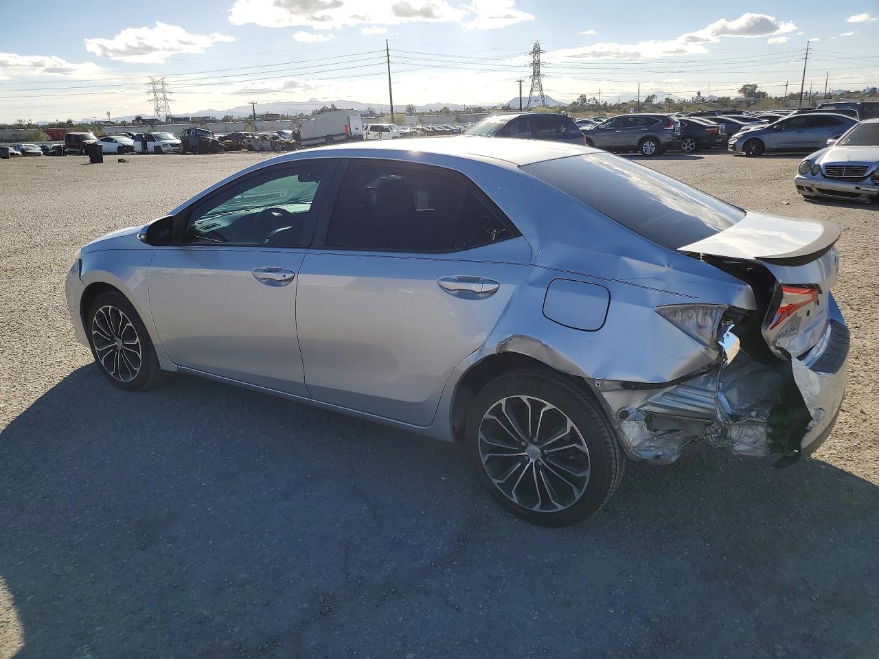 2014 TOYOTA COROLLA L photo 2