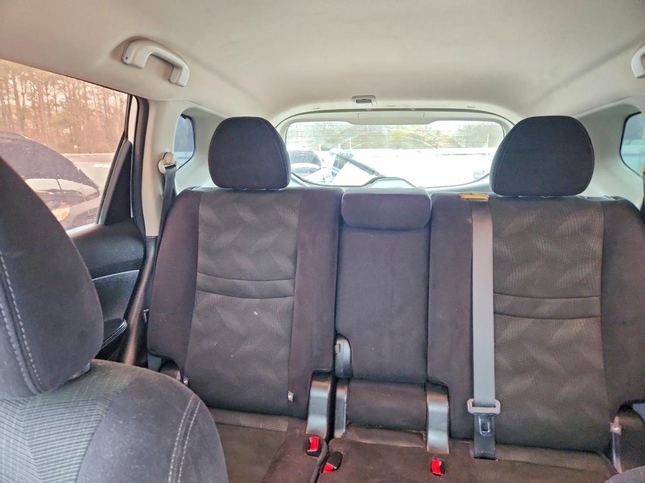 2016 NISSAN ROGUE S photo 10