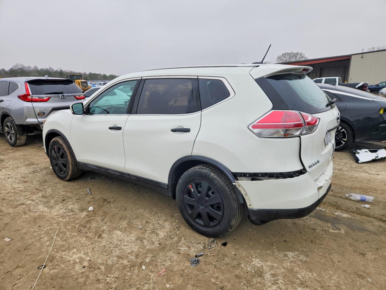 2016 NISSAN ROGUE S photo 2