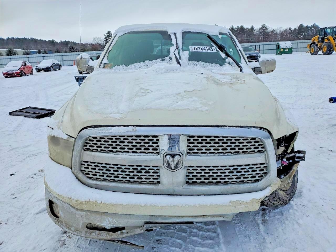 2016 RAM 1500 LARAMIE photo 5