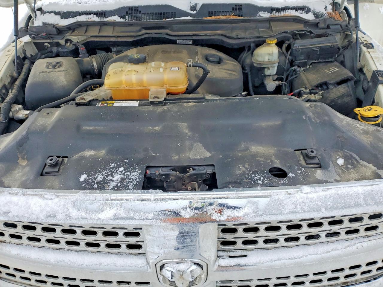 2016 RAM 1500 LARAMIE photo 11