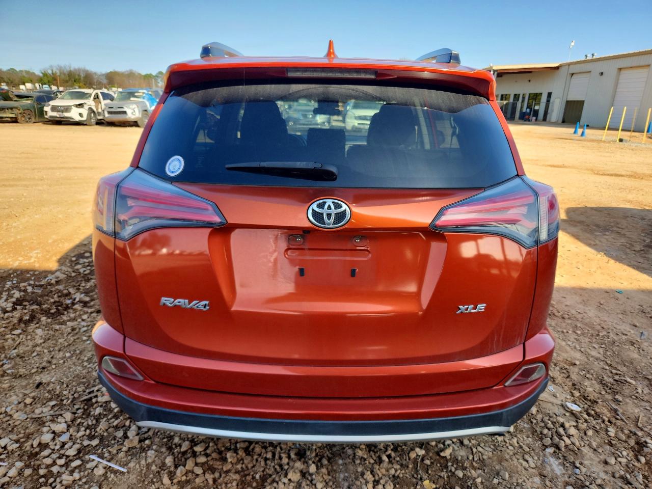 2016 TOYOTA RAV4 XLE photo 6