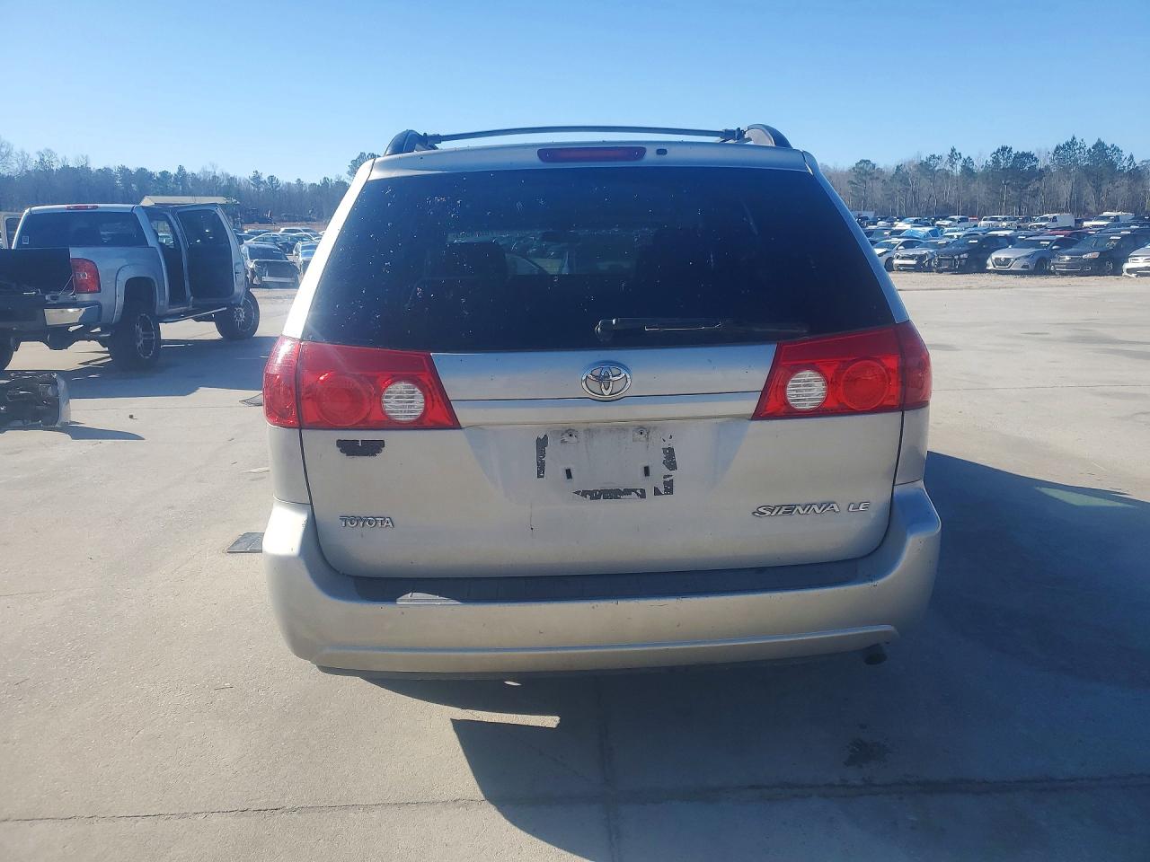 2006 TOYOTA SIENNA CE photo 16