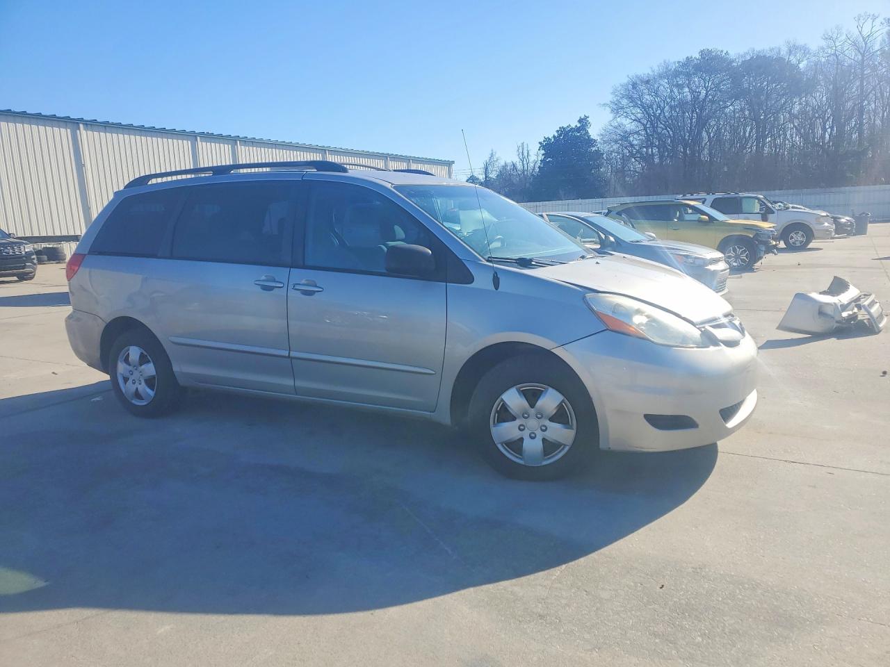 2006 TOYOTA SIENNA CE photo 10