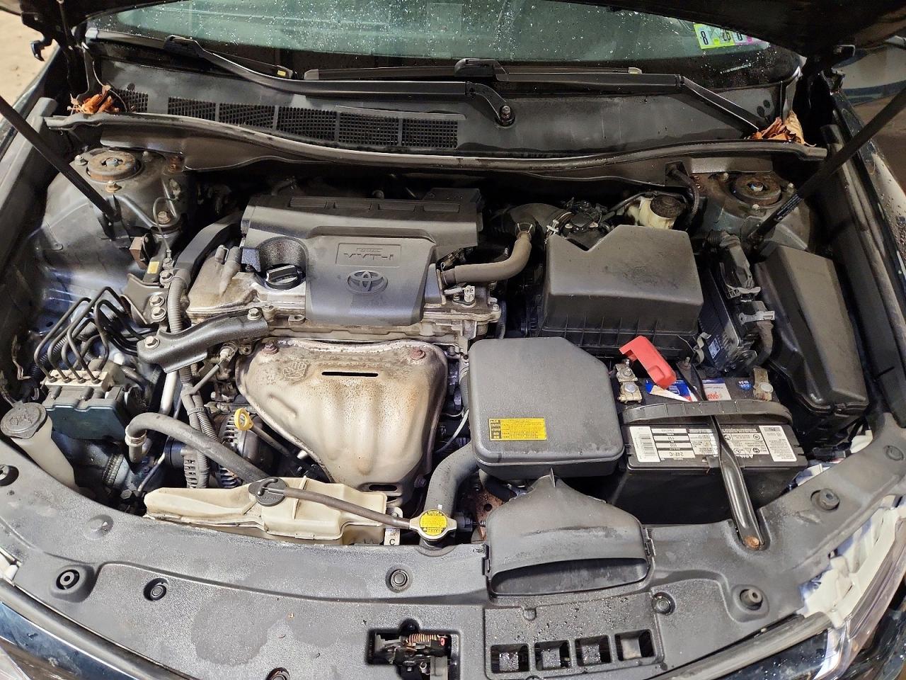 2014 TOYOTA CAMRY SE photo 11