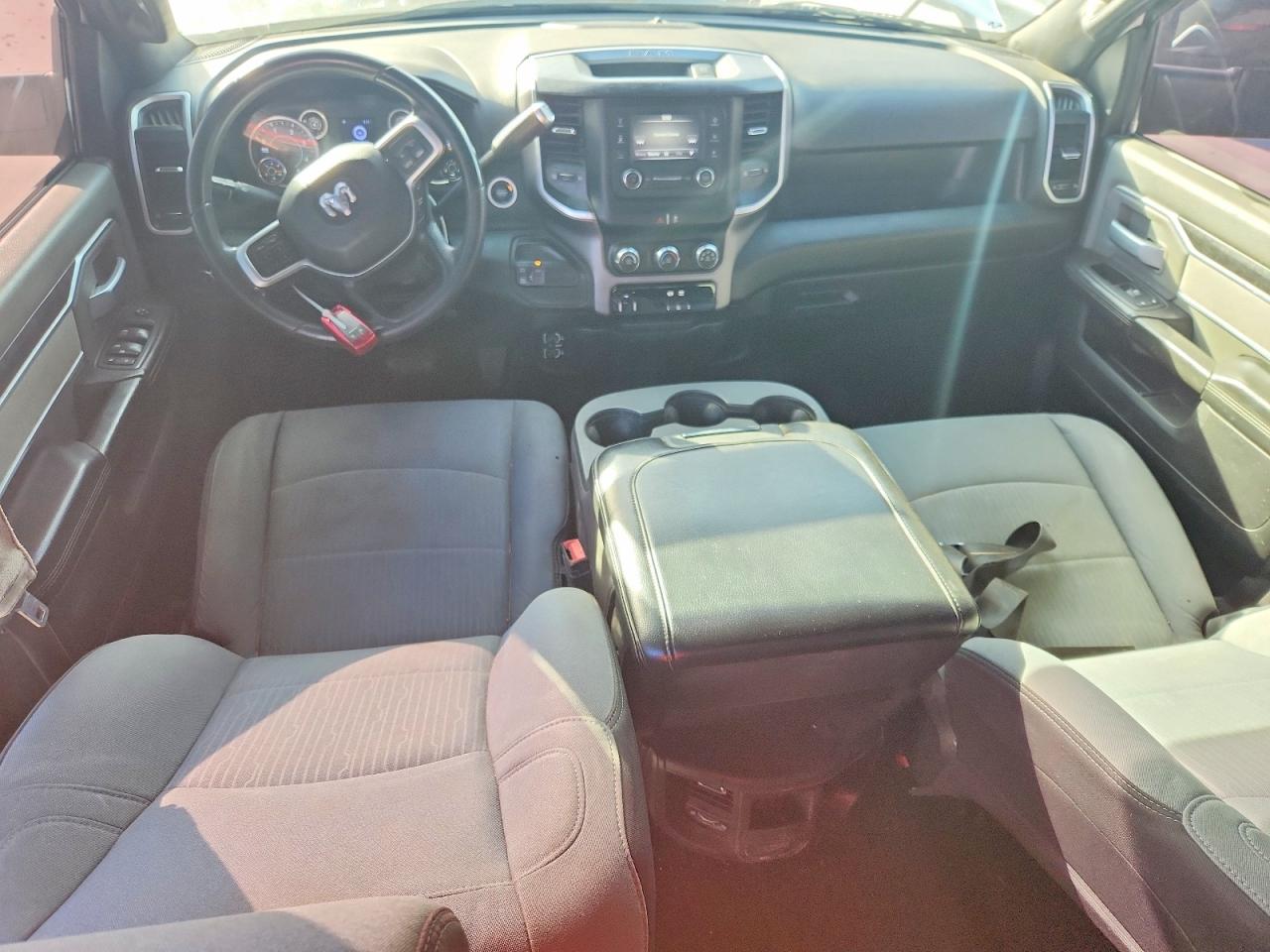 2021 RAM 3500 BIG HORN photo 15