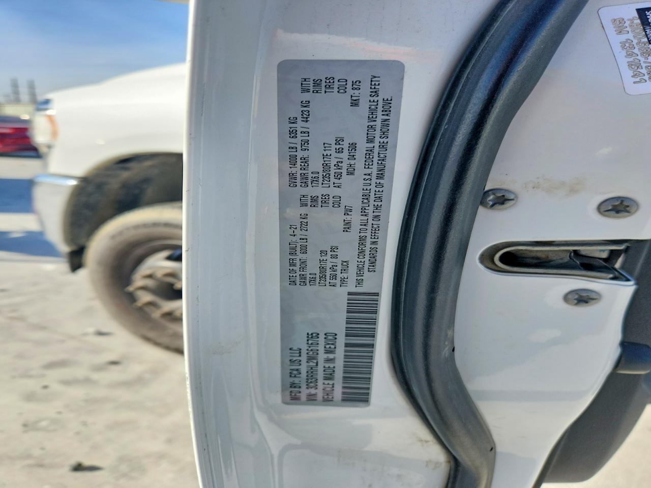 2021 RAM 3500 BIG HORN photo 23