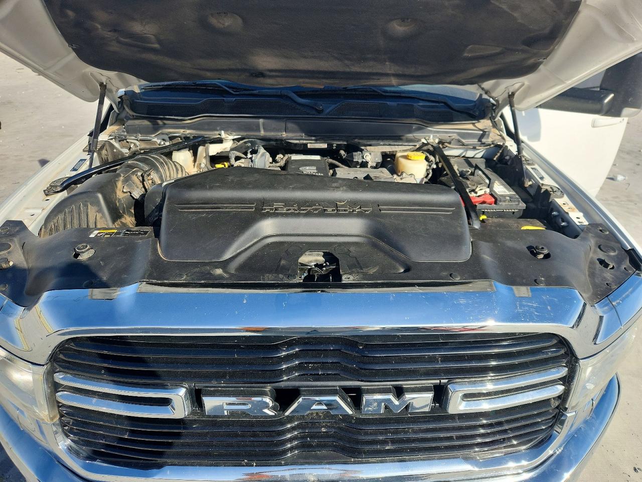 2021 RAM 3500 BIG HORN photo 21
