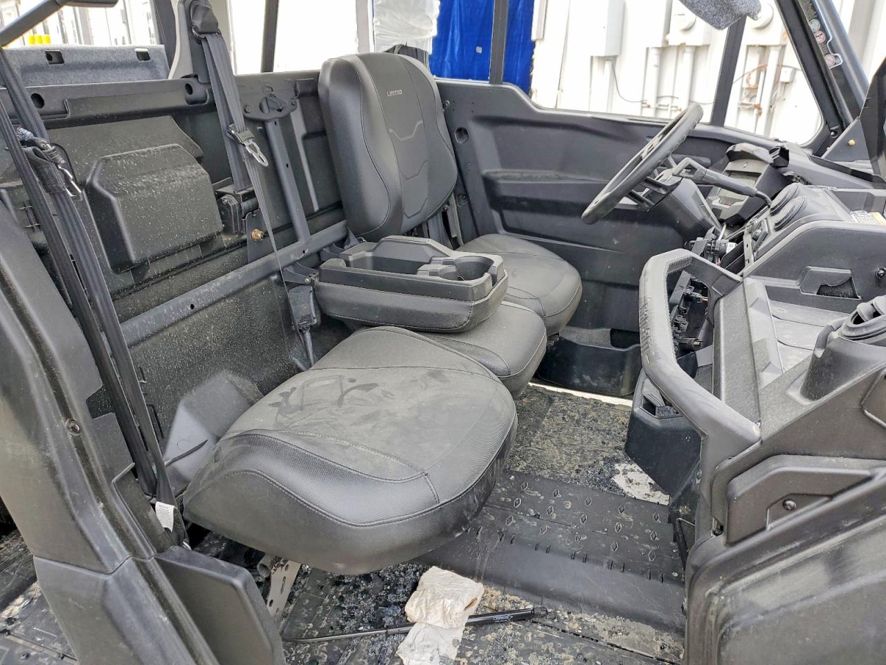 2025 CAN-AM DEFENDER UTILITY VEHICLE photo 5