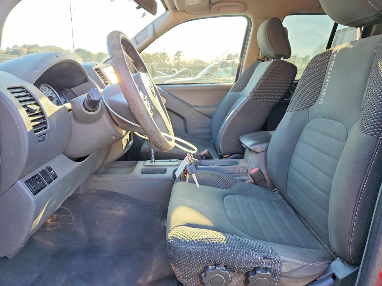 2019 NISSAN FRONTIER DESERT RUNNER photo 19