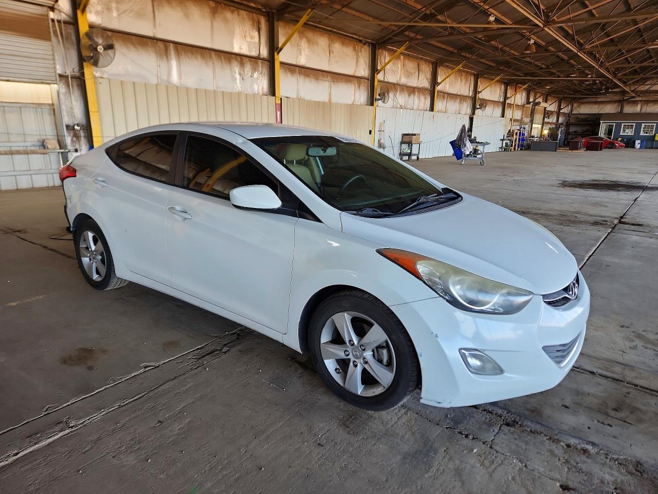 2013 HYUNDAI ELANTRA GLS photo 4