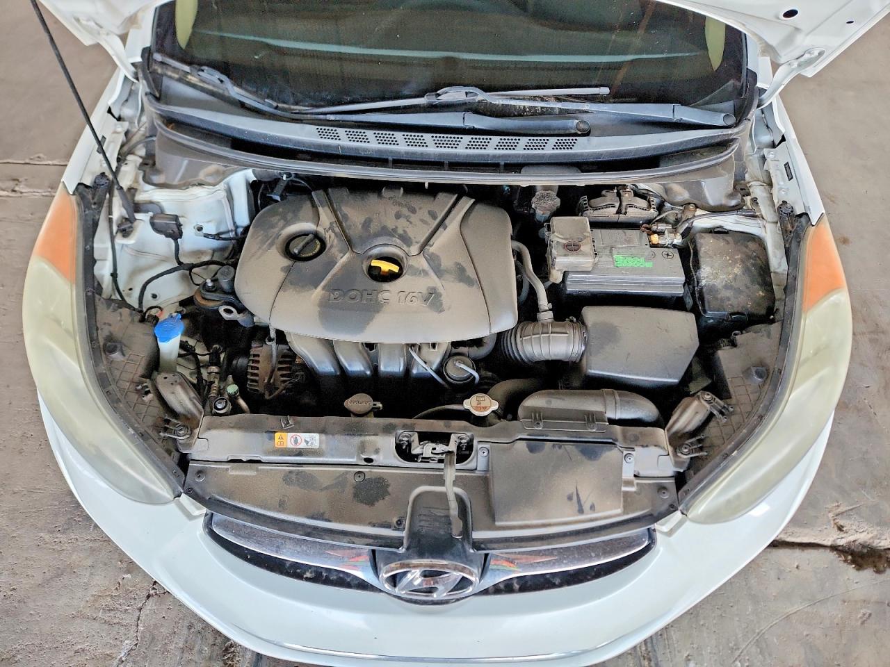 2013 HYUNDAI ELANTRA GLS photo 11