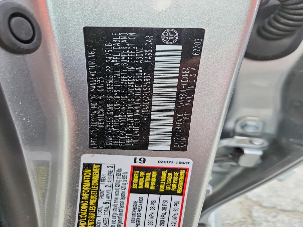 2025 TOYOTA CAMRY photo 12