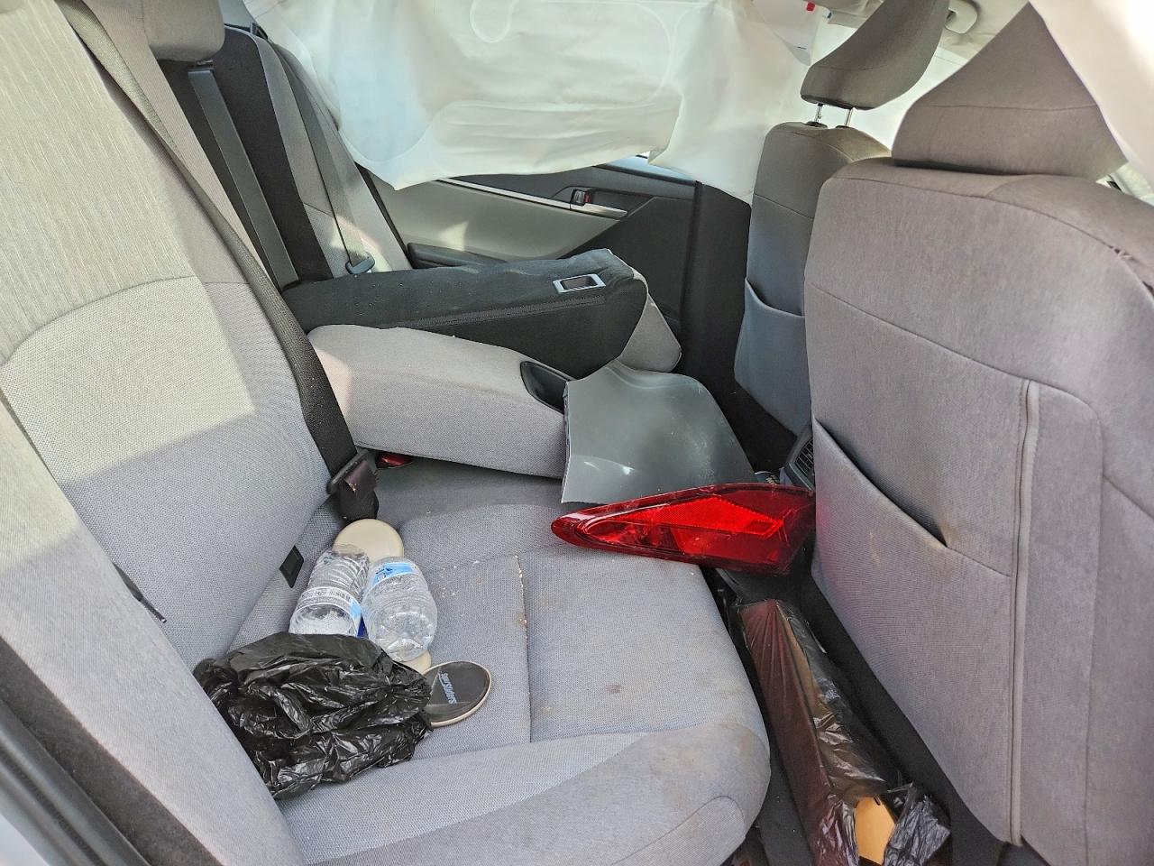 2025 TOYOTA CAMRY photo 10