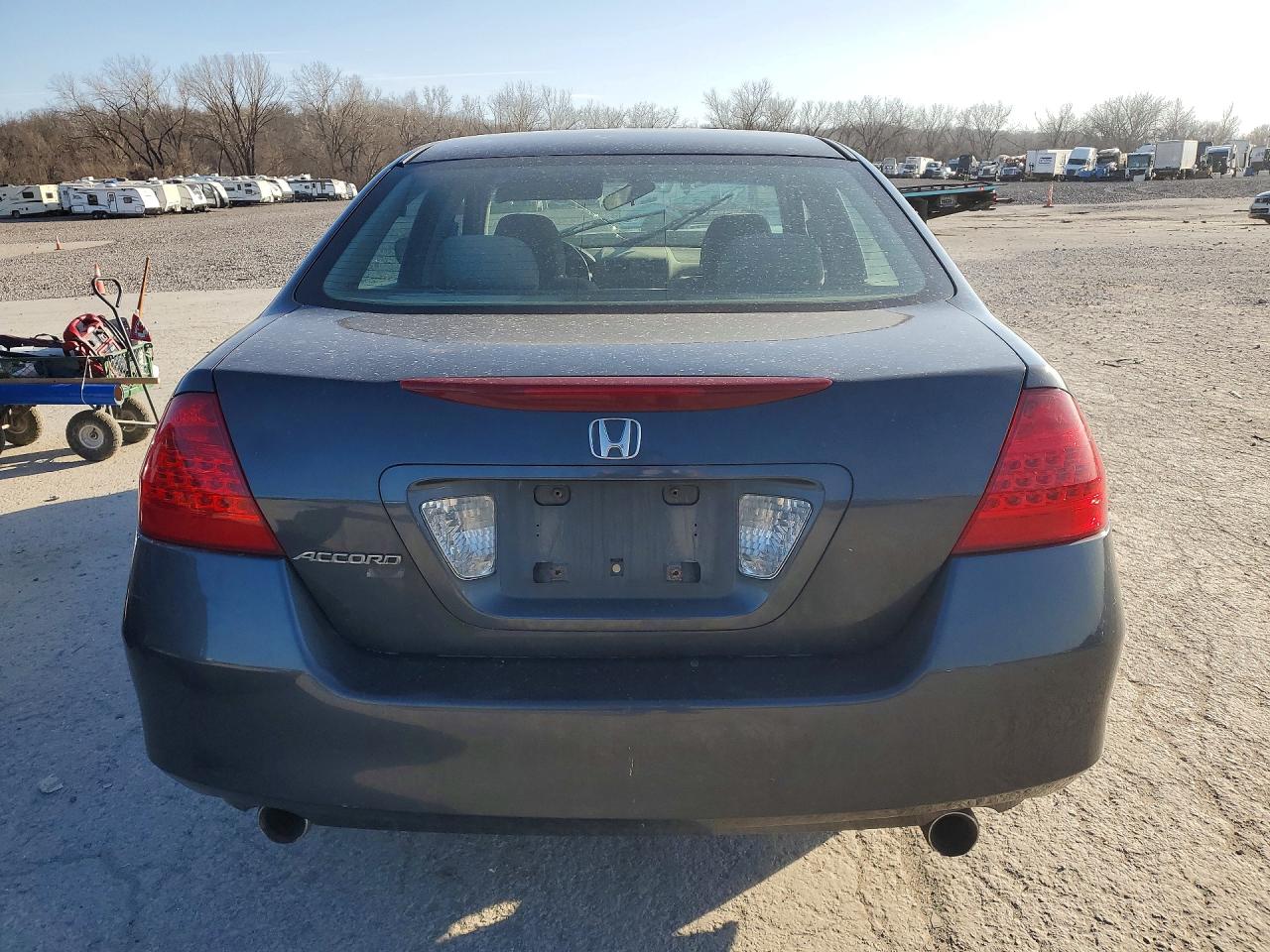 2006 HONDA ACCORD LX photo 11