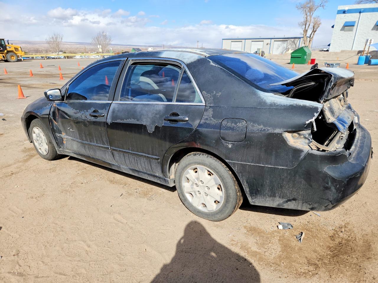 2004 HONDA ACCORD LX photo 2