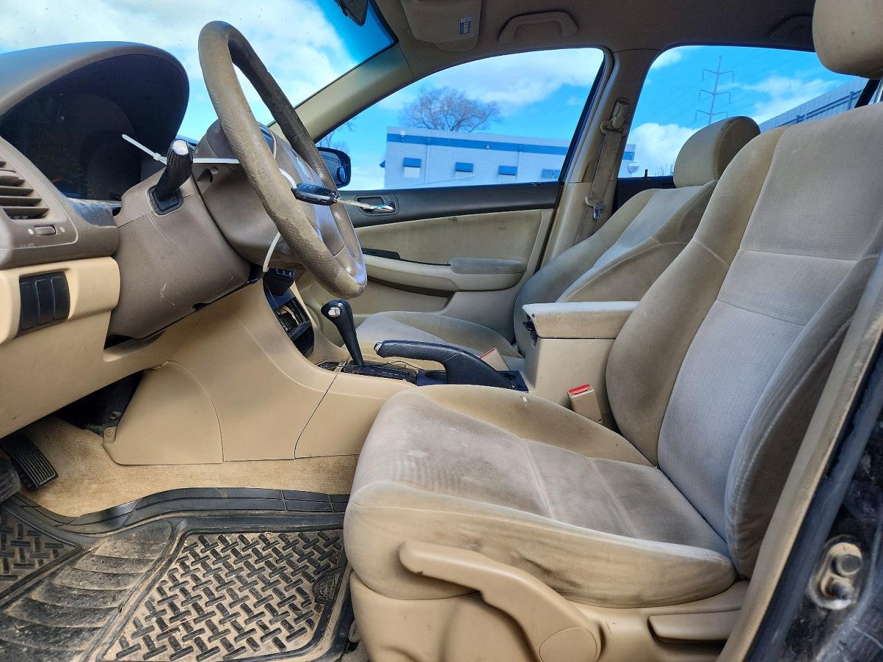 2004 HONDA ACCORD LX photo 7