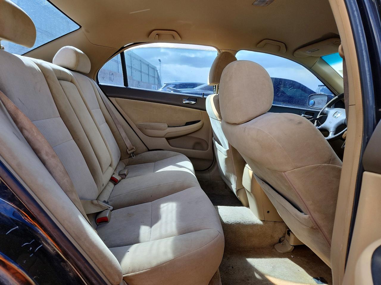 2004 HONDA ACCORD LX photo 10