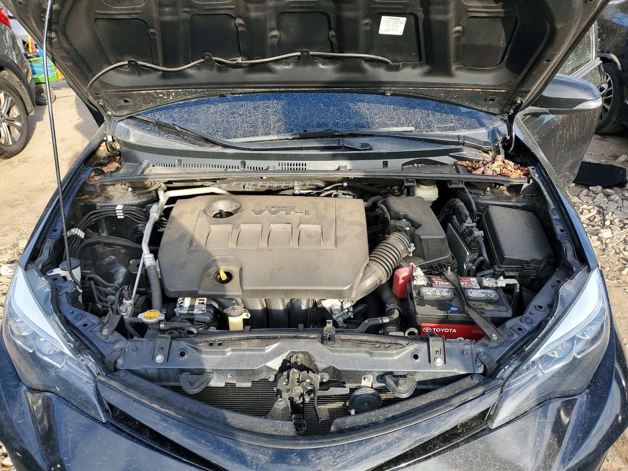 2017 TOYOTA COROLLA photo 11