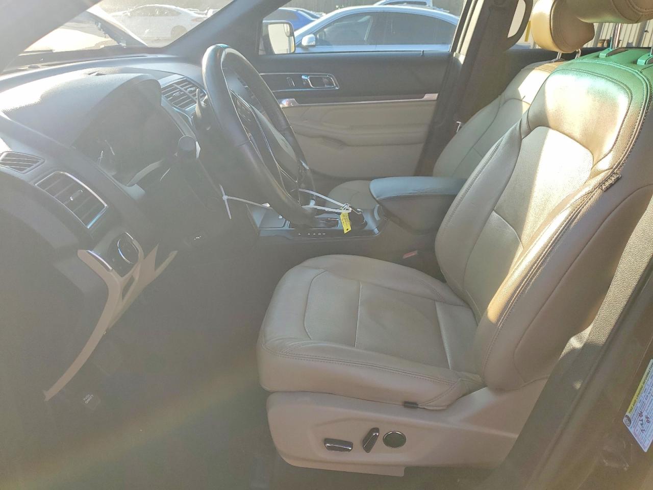 2016 FORD EXPLORER photo 13