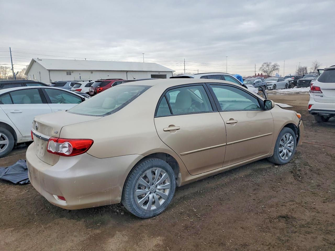 2012 TOYOTA COROLLA LE photo 3