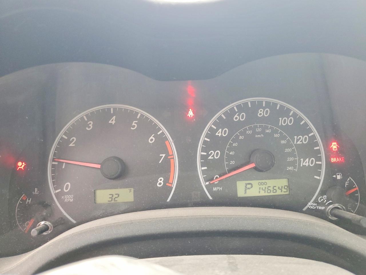 2012 TOYOTA COROLLA LE photo 9