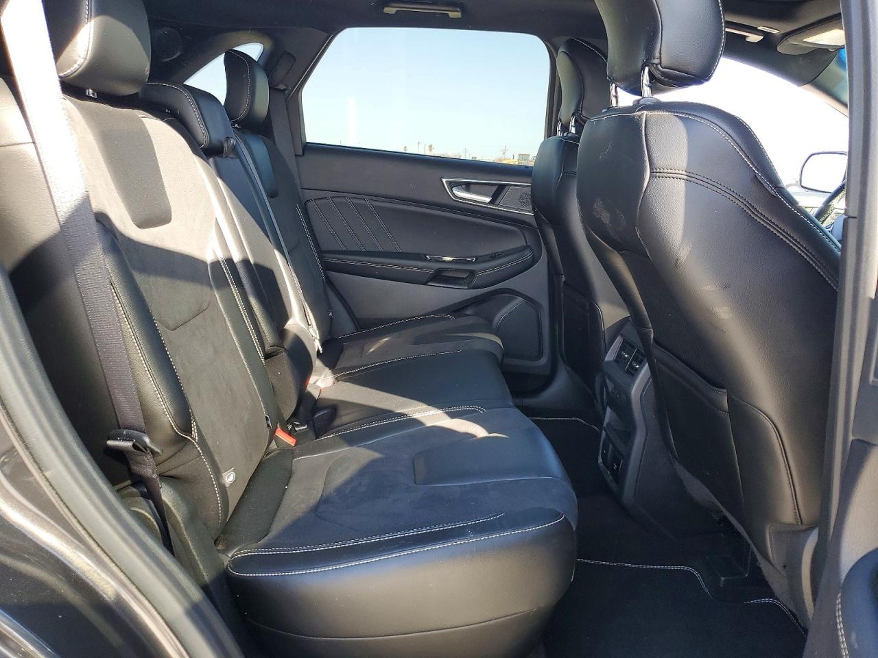 2019 FORD EDGE ST photo 10