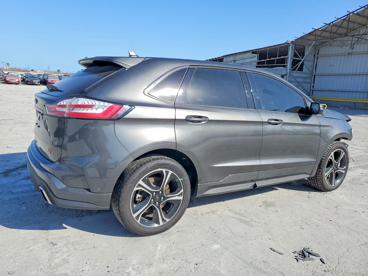 2019 FORD EDGE ST photo 3