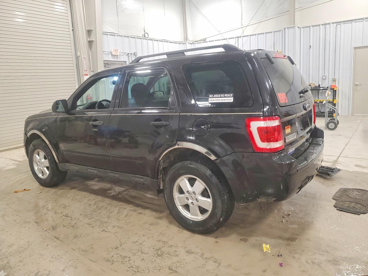 2011 FORD ESCAPE XLT photo 3