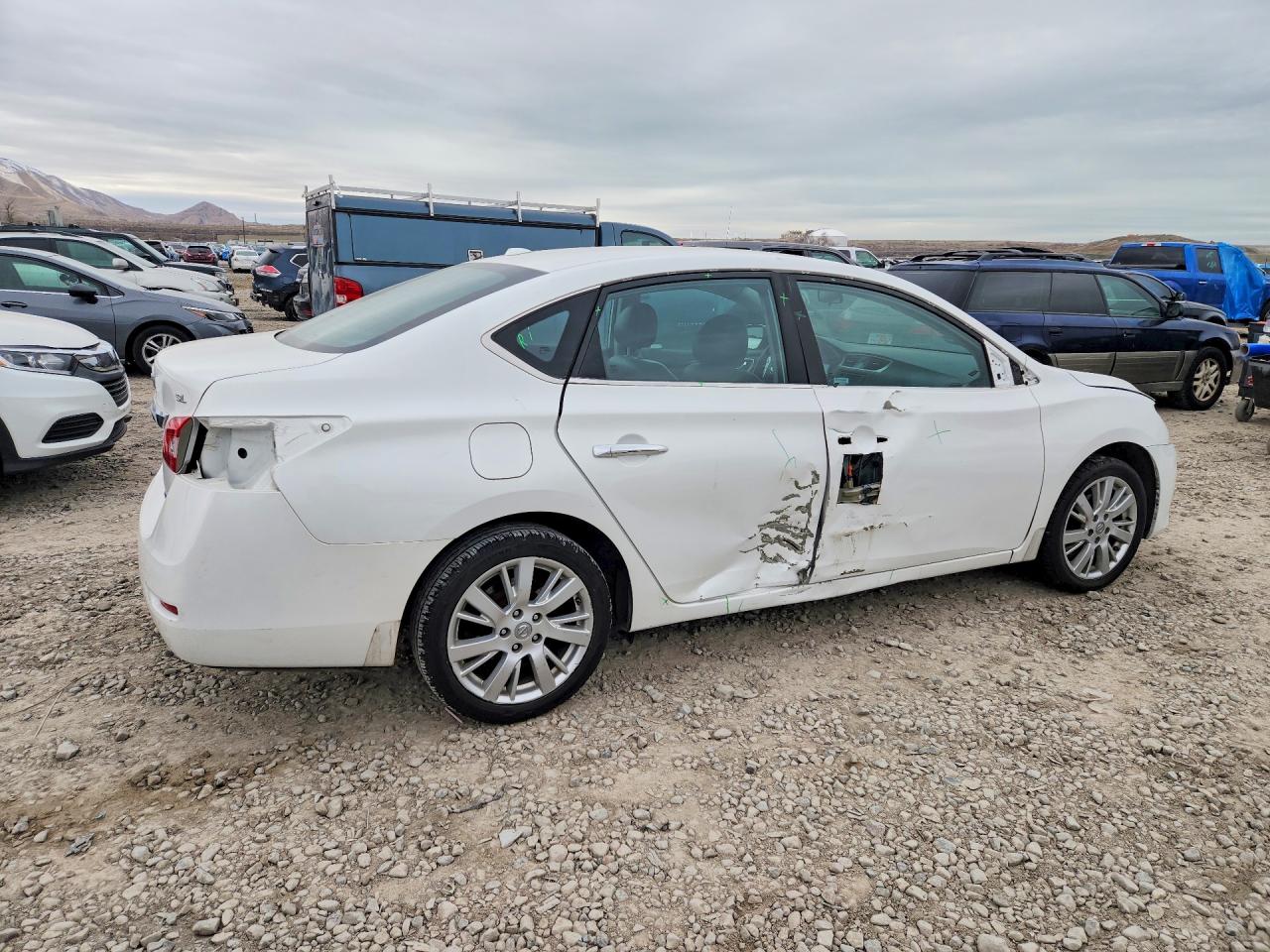 2013 NISSAN SENTRA S photo 5