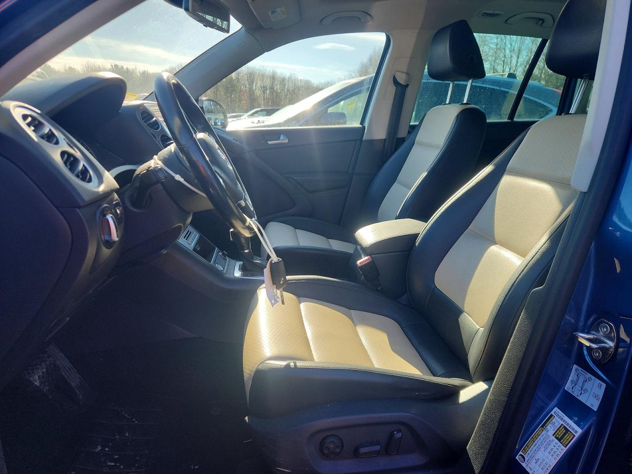 2017 VOLKSWAGEN TIGUAN WOLFSBURG photo 7
