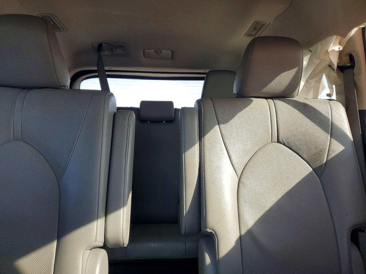 2023 TOYOTA HIGHLANDER L photo 10